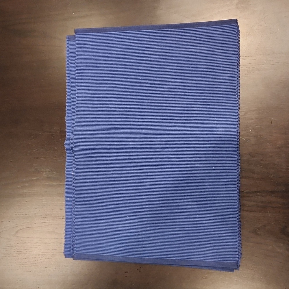 Pottery Barn Set/6 Cloth Placemats Blue NWT